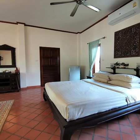 Tuna Resort Rawai Buitenkant foto